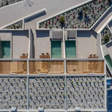 Illusion Hotel Fira (Santorini)