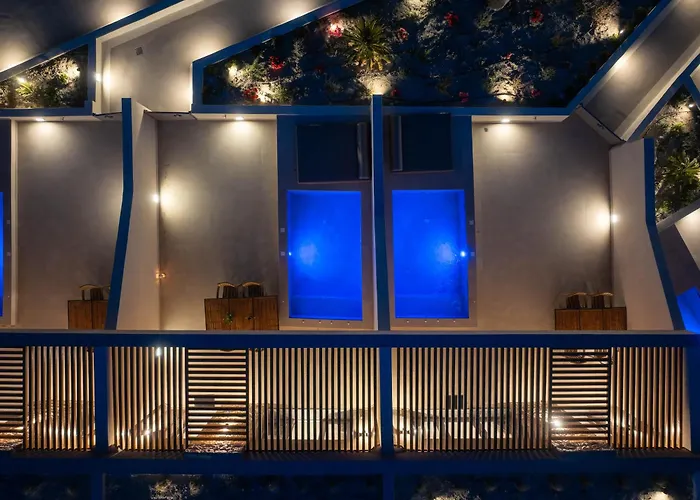 Illusion * Fira (Santorini)