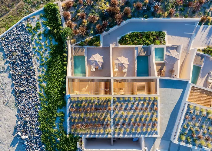 Illusion Hotel Fira (Santorini)